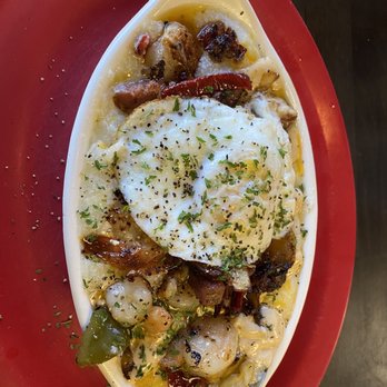 Foothill Grill - Shrimp and grits with smoked sausage - American Near Me - Dahlonega, Georgia