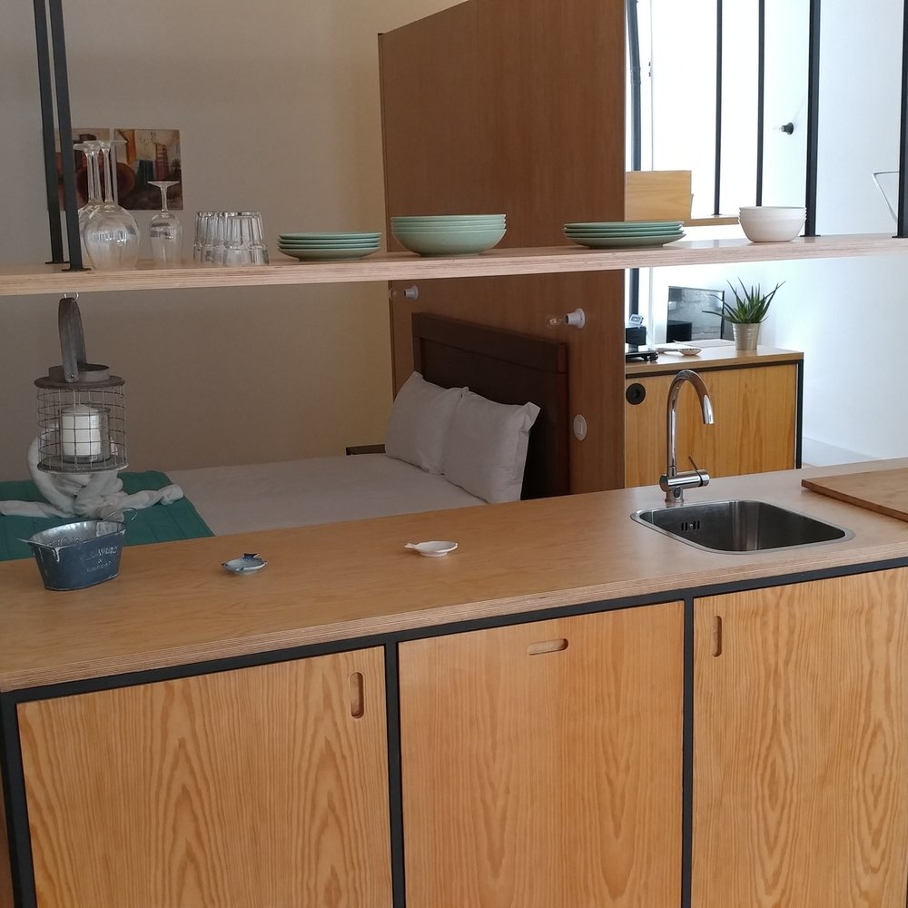 Step in Porto - Kitchen and bed at Step In Porto - Guest Houses Near Me - Porto, 13