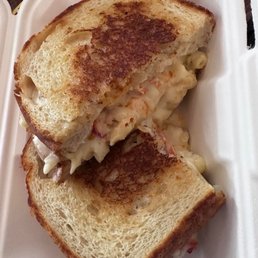 Mac & Cheese Melt with lobster Mac & Cheese Melt with lobster
