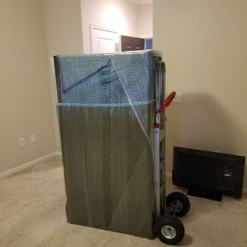 G&G Movers - Wrapping your furniture good - Movers Near Me - Houston, Texas G&G Movers - Wrapping your furniture good - Movers Near Me - Houston, Texas