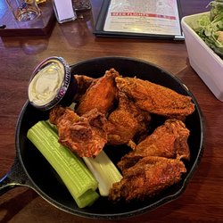 Nitty Gritty - Sun Prairie - Black & Blue Dry Rub Chicken Wings