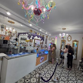 Figments In Sprinkles - Ice Cream & Frozen Yogurt Near Me - Elizabethtown, Pennsylvania