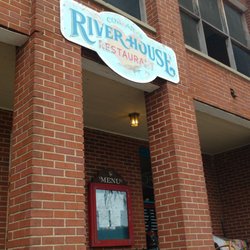 Cohearts Riverhouse - Sign looks as old as the building.