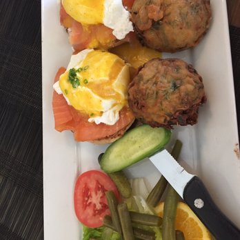 Blue Daisy - Salmon Benedict..5 Stars!!! - Creperies Near Me - Santa Monica, California