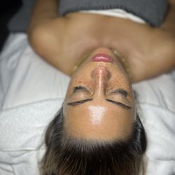 Pink Glove Bar - Lumifusion Facial