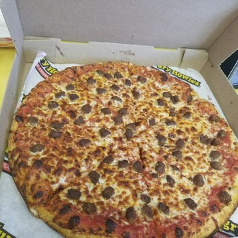 Hungry Howie's Pizza & Subs - Yummy sasuage well done - Pizza Near Me - Deerfield Beach, Florida Hungry Howie's Pizza & Subs - Yummy sasuage well done - Pizza Near Me - Deerfield Beach, Florida
