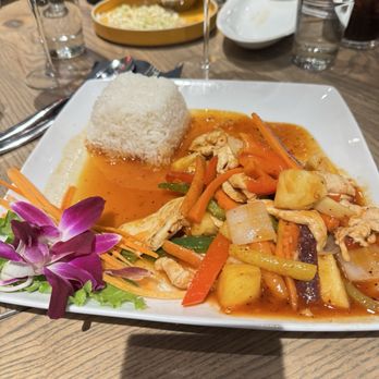 Bamboo Penny's - Sweet and sour chicken - Thai Near Me - Leawood, Kansas Bamboo Penny's - Sweet and sour chicken - Thai Near Me - Leawood, Kansas