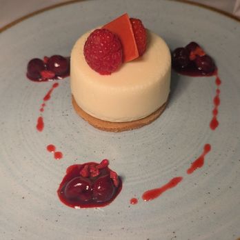 Delmonico's - Cheesecake - Steakhouses Near Me - New York, New York