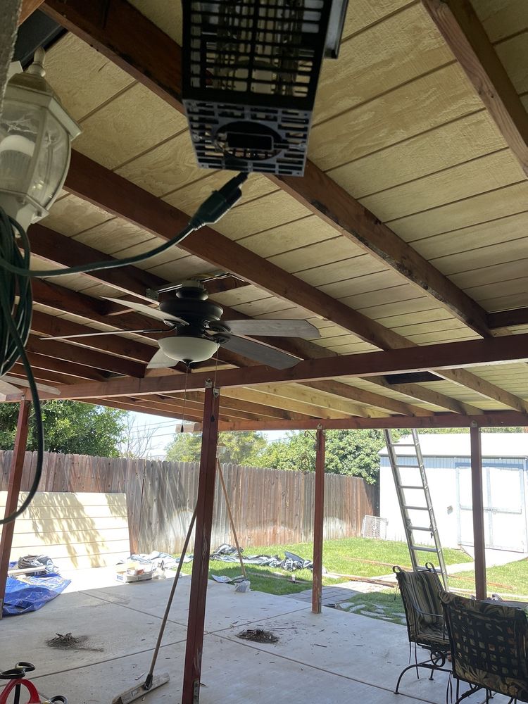 Slide of Hector Jimenez Roofing