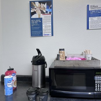 Motel 6 - Coffee- delicious! - Hotels Near Me - Percival, Iowa