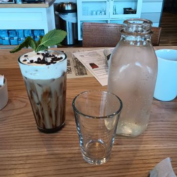 First Watch - Mint mocha coffee. Individual water carafe. - Cafes Near Me - Snellville, Georgia