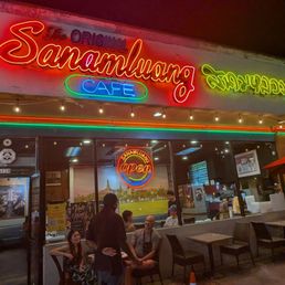 Front of Sanamluang Cafe Front of Sanamluang Cafe