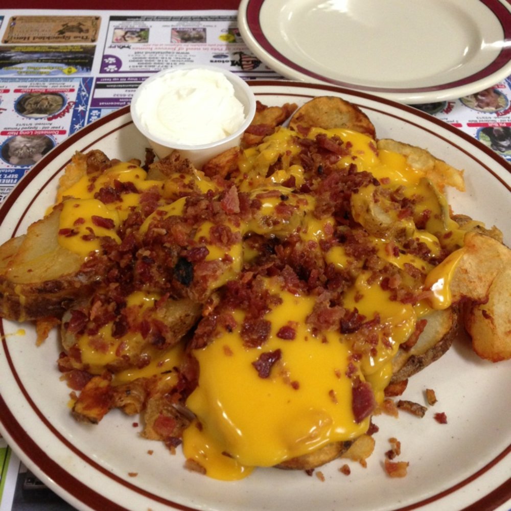 Morrette's - Potato skins. Best thing I had here. - American Near Me - Schenectady, New York