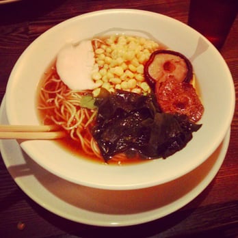 RYUS Noodle Bar - Vegetarian base with chicken, mushrooms, nori, and corn - Ramen Near Me - Toronto, Ontario RYUS Noodle Bar - Vegetarian base with chicken, mushrooms, nori, and corn - Ramen Near Me - Toronto, Ontario