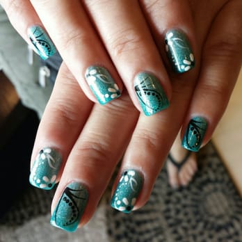 Passion Nail Spa II - This is a color changing gel polish with designs by Dee - Nail Salons Near Me - Clarksburg, Maryland