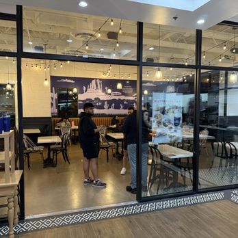 Paris Baguette - Sitting Area - Bakeries Near Me - Phoenix, Arizona Paris Baguette - Sitting Area - Bakeries Near Me - Phoenix, Arizona