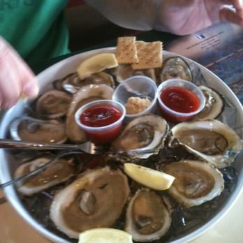 Deckhand Oyster Bar - Yum - Seafood Near Me - Austin, Texas Deckhand Oyster Bar - Yum - Seafood Near Me - Austin, Texas
