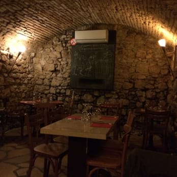 La Cave du Fromager - The dining room - Nicoise Near Me - Nice, 06 La Cave du Fromager - The dining room - Nicoise Near Me - Nice, 06