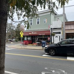 La QChara - Outdoor seating