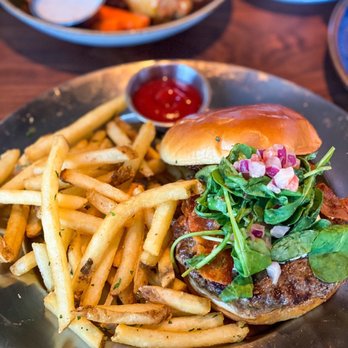 Eureka - Fresno Fig Burger - American Near Me - Santa Clara, California Eureka - Fresno Fig Burger - American Near Me - Santa Clara, California