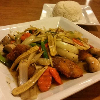 Thai Spoon Restaurant - Thai Near Me - Highland, California