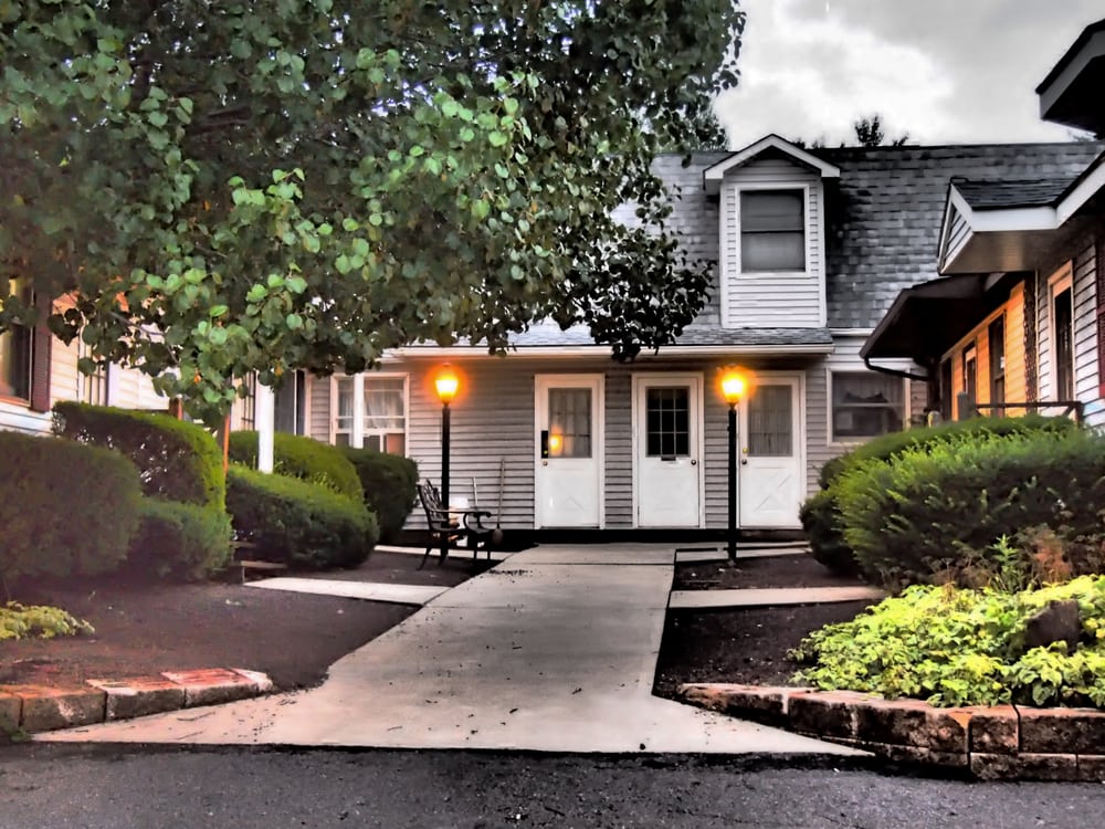 JUSTUS VETERINARY CLINIC Updated September 2024 725 Justus Blvd