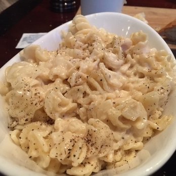 Cedars Steaks & Oysters - mac cheese super cheesy creamy - Steakhouses Near Me - Mashantucket, Connecticut