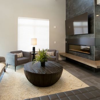 HUB13 - Apartments Near Me - Oak Creek, Wisconsin