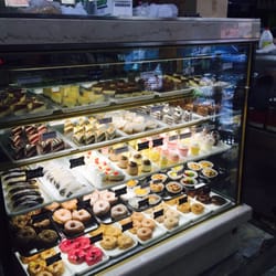 Stay Fresh Grill & Deli - Crazy bakery selection with donuts by dough !!!! 24 hours