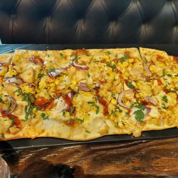 Finneys Crafthouse - Porter Ranch - BBQ chicken pizza - New American Near Me - Porter Ranch, California Finneys Crafthouse - Porter Ranch - BBQ chicken pizza - New American Near Me - Porter Ranch, California