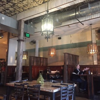 GRAY'S On Main - Bars Near Me - Franklin, Tennessee