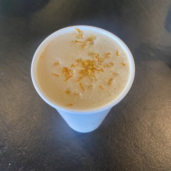 Holly Rose Coffee Bar - Orange blossom latte with real orange zest - Coffee & Tea Near Me - Portland, Oregon