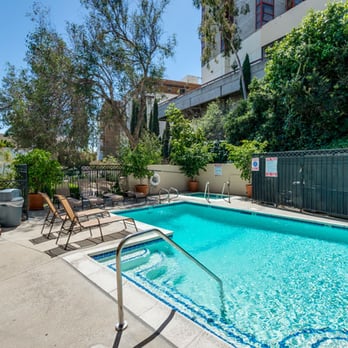 Ariel Court - Apartments Near Me - Los Angeles, California Ariel Court - Apartments Near Me - Los Angeles, California