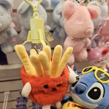 Claire's - Stitch wants this claw machine plushie keychain! - Accessories Near Me - Honolulu, Hawaii Claire's - Stitch wants this claw machine plushie keychain! - Accessories Near Me - Honolulu, Hawaii