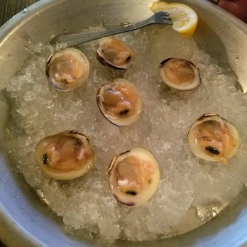 Don's Seafood Restaurant - Clams on the Half Shell - Seafood Near Me - Chincoteague, Virginia
