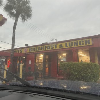 Dandee Donut Factory - Donuts Near Me - Pompano Beach, Florida