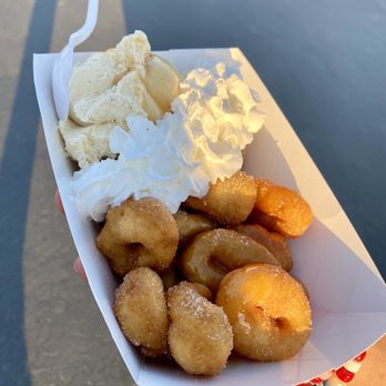 Daisys Desserts - Mini donuts - Food Trucks Near Me - Sacramento, California
