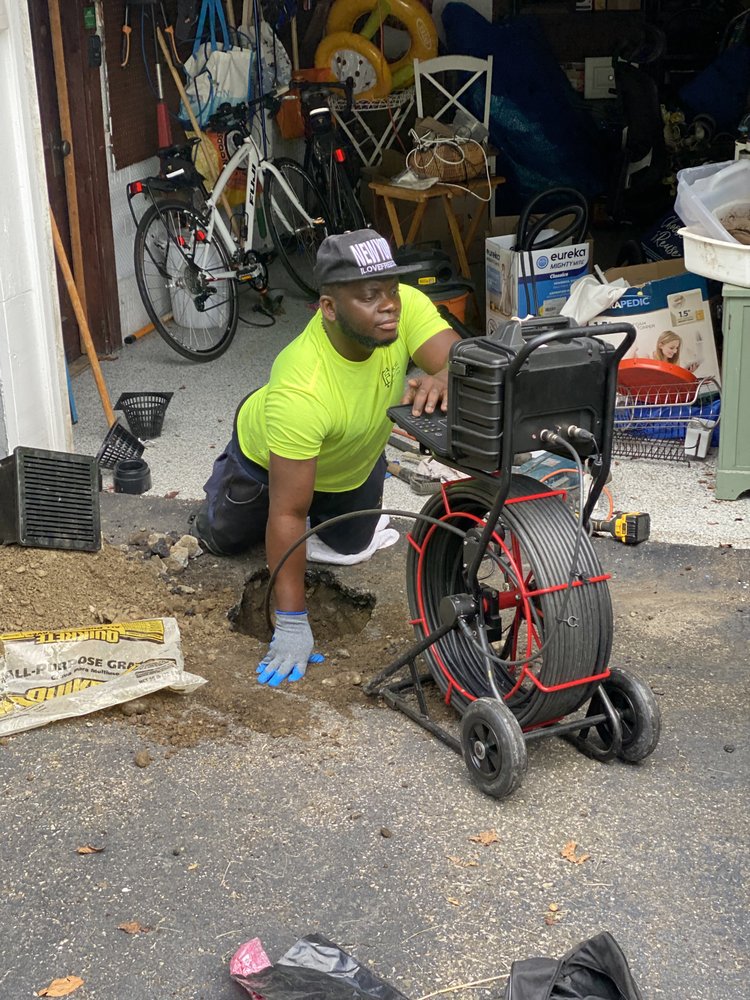 Slide of Frankie Drain Services