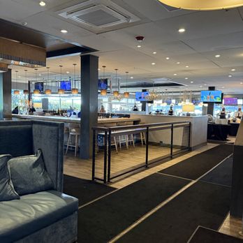Shooters Waterfront - New American Near Me - Fort Lauderdale, Florida
