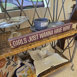 Second Chance Consignment Shop - Home decor