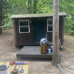 Pop's Lake Campground - Mini cabin