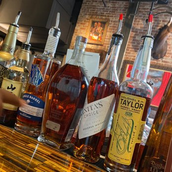 Baobab Lounge - Lounges Near Me - Savannah, Georgia