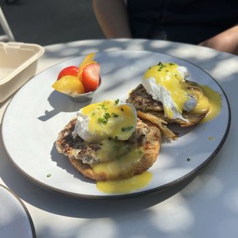 Eller Bakery - Bakeries Near Me - Costa Mesa, California