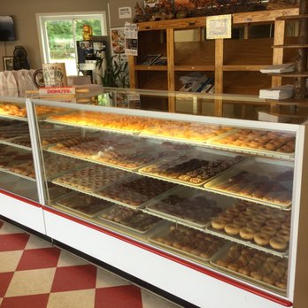 Smithville Donuts - a display of pastries - Donuts Near Me - Smithville, Tennessee Smithville Donuts - a display of pastries - Donuts Near Me - Smithville, Tennessee