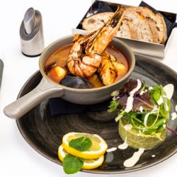 George's Steakhouse - Fischsuppe