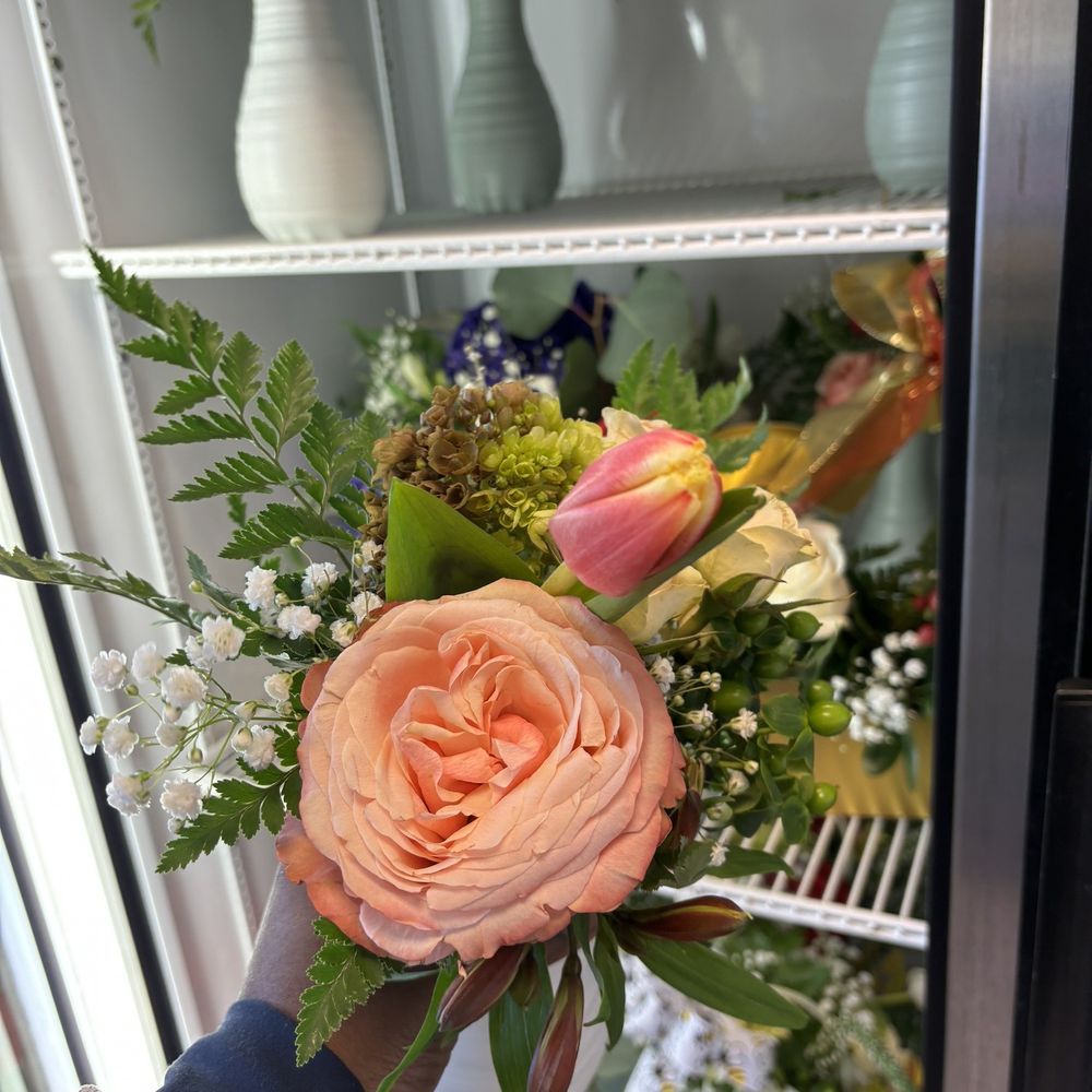 Herbys Flower Shop - Florists Near Me - Ladson, South Carolina
