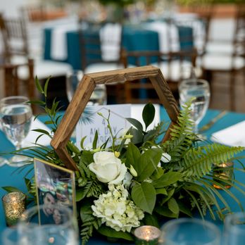 Gold Finch Florals - Floral Designers Near Me - Laguna Beach, California