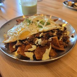 Madrez Cafe - Chroizo Chilaquiles