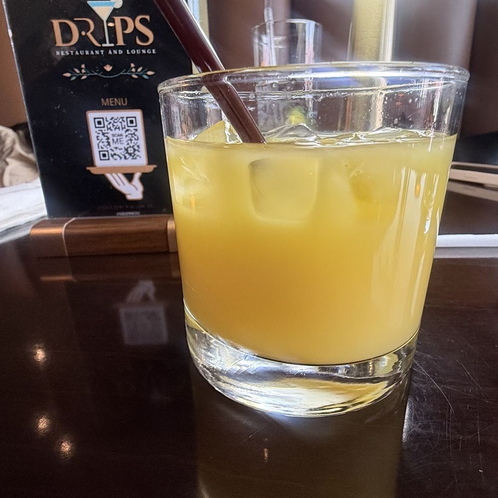 Drips Restaurant and Lounge - Screwdriver - Lounges Near Me - Bronx, New York