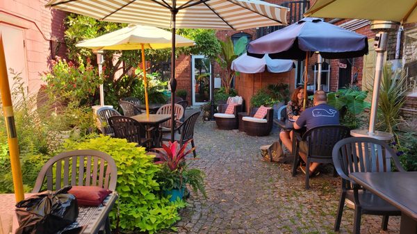Iozzo's Garden of Italy by null